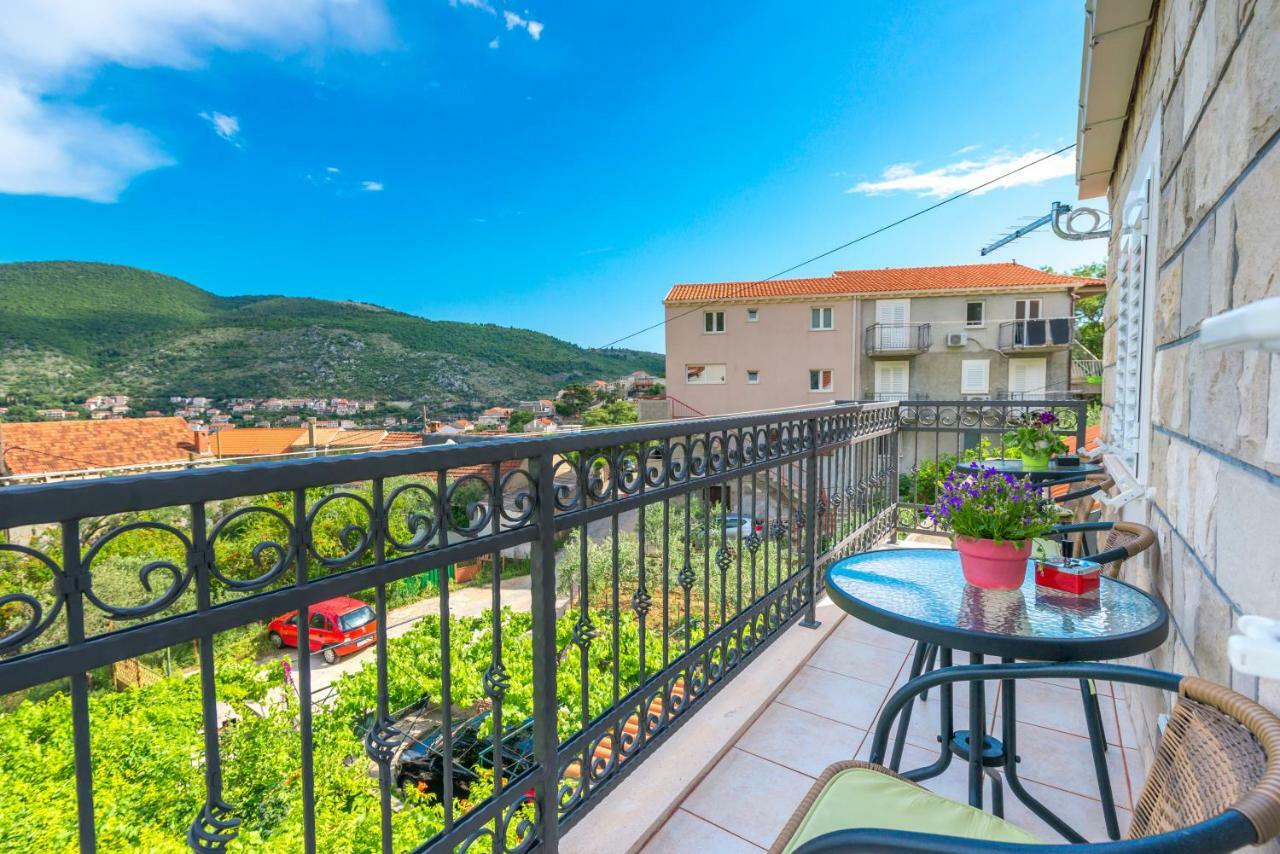 Tranquility And Nature In 4 Bedroom With Sea View Мокошица Экстерьер фото