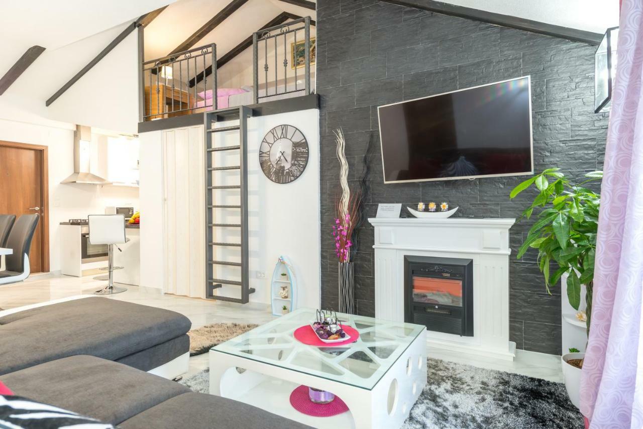 Tranquility And Nature In 4 Bedroom With Sea View Мокошица Экстерьер фото