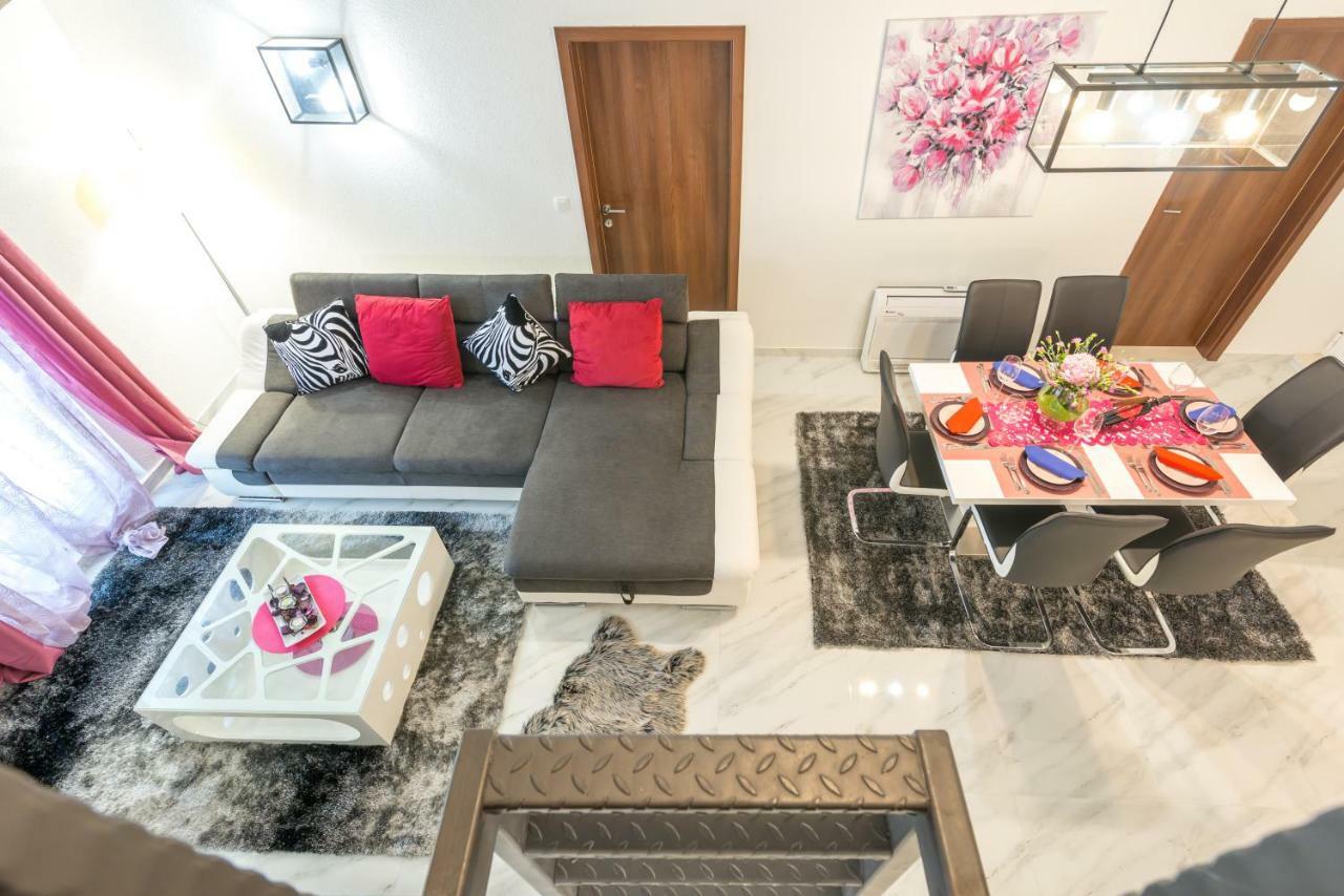Tranquility And Nature In 4 Bedroom With Sea View Мокошица Экстерьер фото